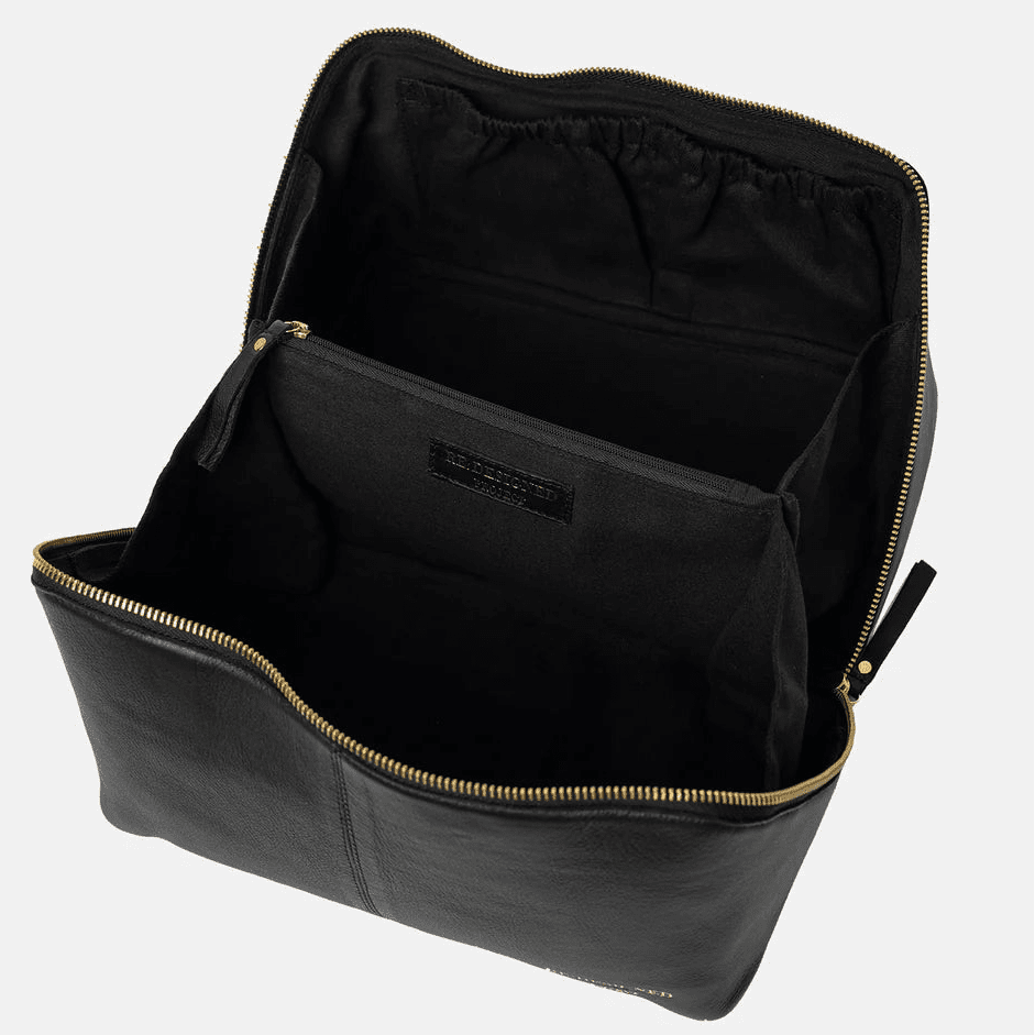 RE:DESIGNED Project 10 - BONIFAKTUR - Walnut and Gold - #farbe_black-and-gold