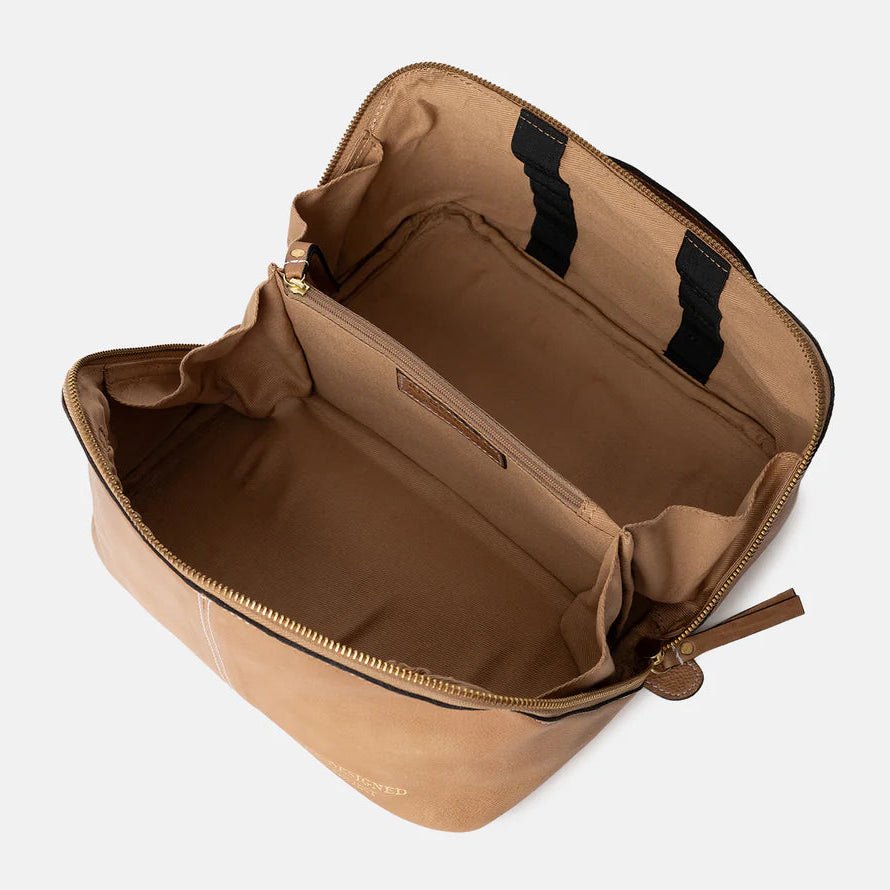 RE:DESIGNED Project 10 - BONIFAKTUR - Walnut and Gold - #farbe_taupe