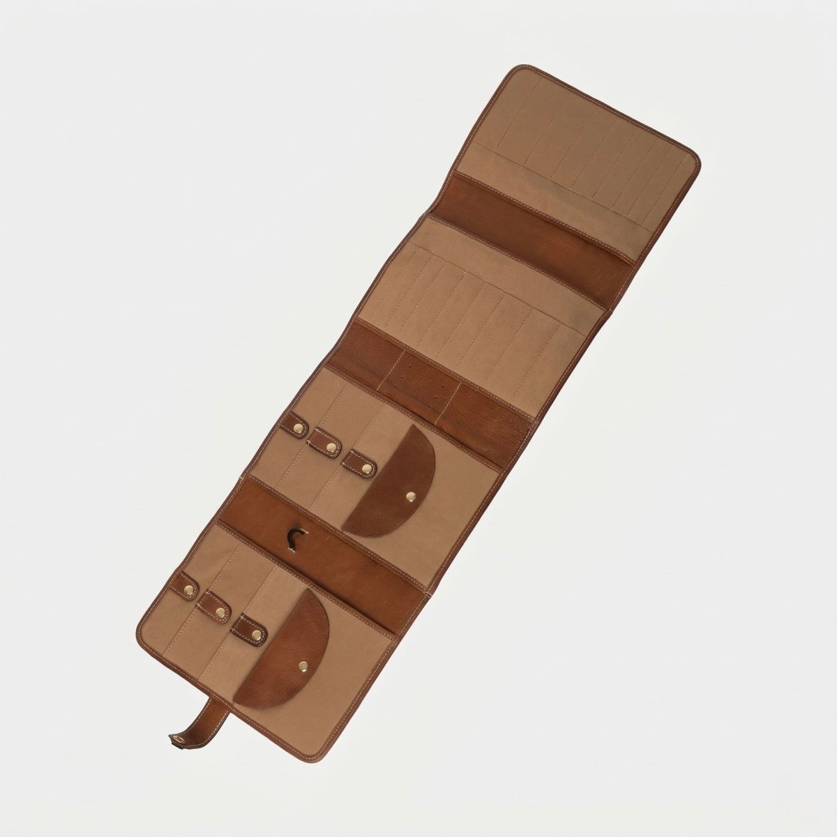 RE:DESIGNED Project 14 - Nadeletui - BONIFAKTUR - Walnut and Gold - #farbe_walnut-and-gold