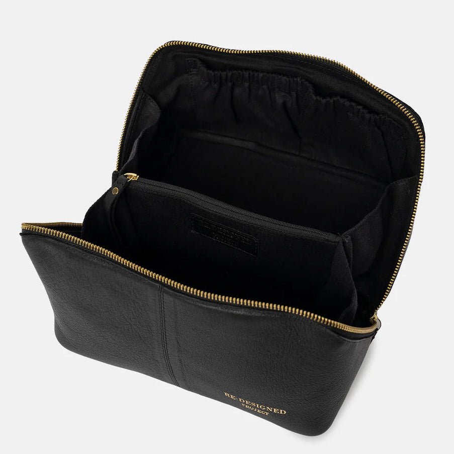 RE:DESIGNED Project 9 - BONIFAKTUR - Woodsmoke - #farbe_black-and-gold