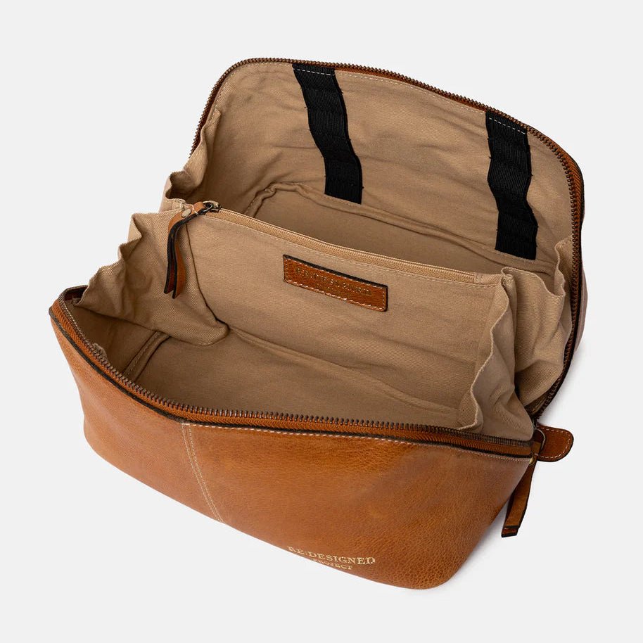 RE:DESIGNED Project 9 - BONIFAKTUR - Woodsmoke - #farbe_burned-tan-and-brass