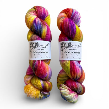 Atelier Franziska Uhl HANDGEFÄRBTE SOCKENWOLLE - TRUE SOCK - BONIFAKTUR - Frühlingsboten - Atelier Franziska Uhl HANDGEFÄRBTE SOCKENWOLLE - TRUE SOCK