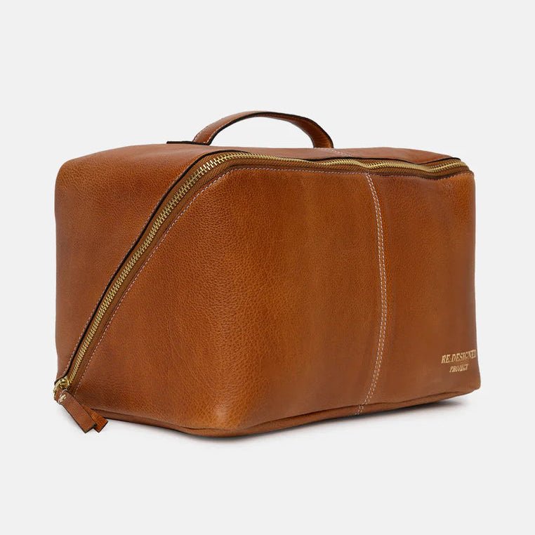 RE:DESIGNED Project 10 - BONIFAKTUR - Walnut and Gold - #farbe_burned-tan-and-gold