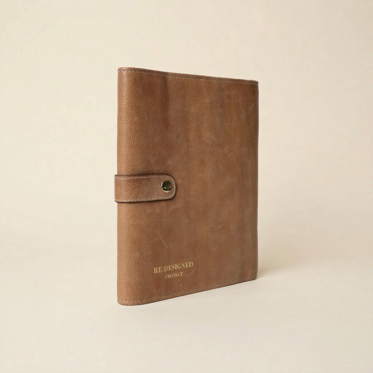 RE:DESIGNED Project 14 - Nadeletui - BONIFAKTUR - Taupe - #farbe_taupe