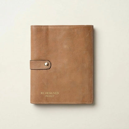 RE:DESIGNED Project 14 - Nadeletui - BONIFAKTUR - Taupe - #farbe_taupe