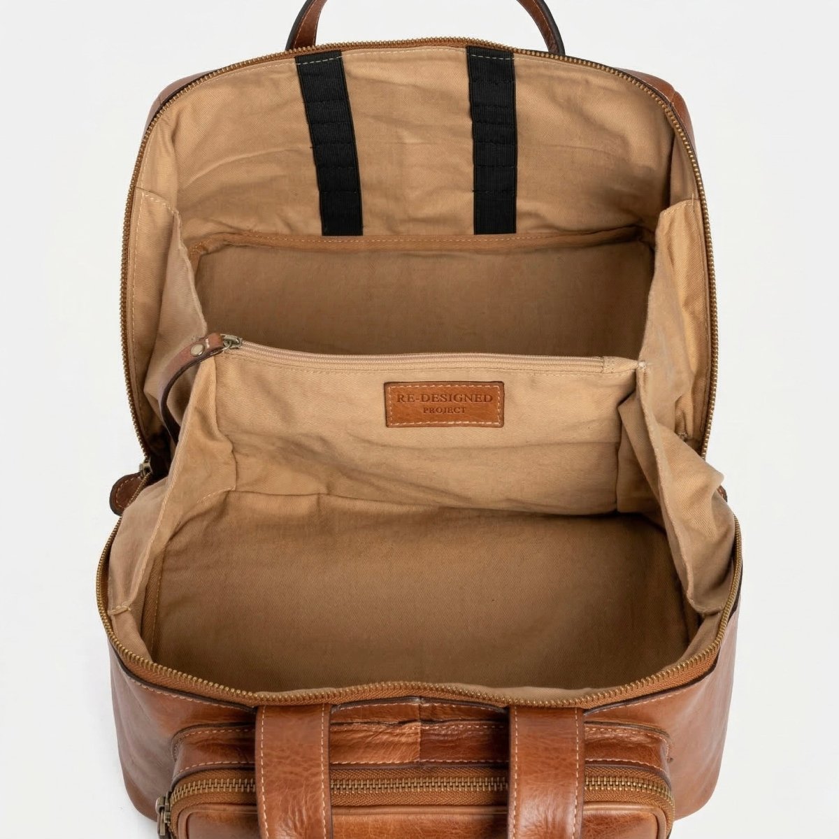 RE:DESIGNED Project 39 - BONIFAKTUR - Taupe - #farbe_walnut-and-gold