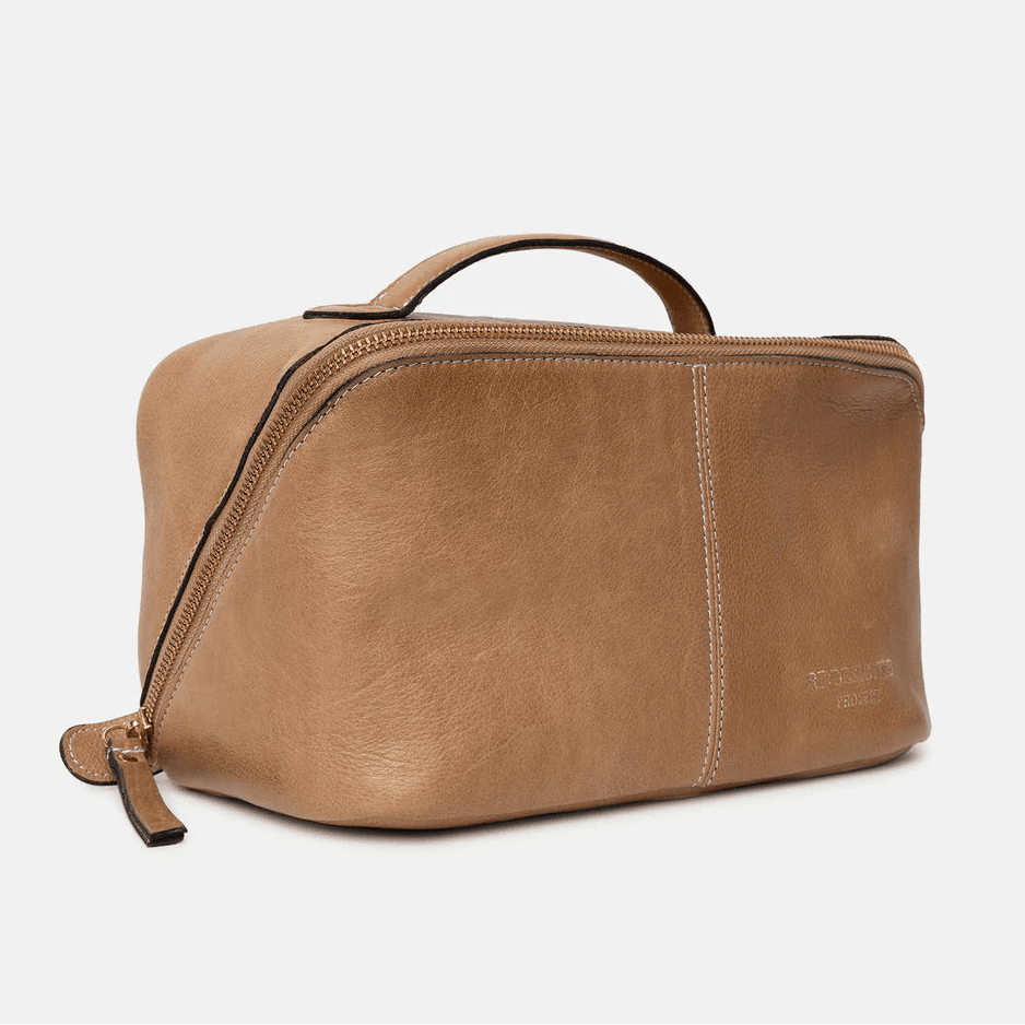 RE:DESIGNED Project 9 - BONIFAKTUR - Woodsmoke - #farbe_taupe